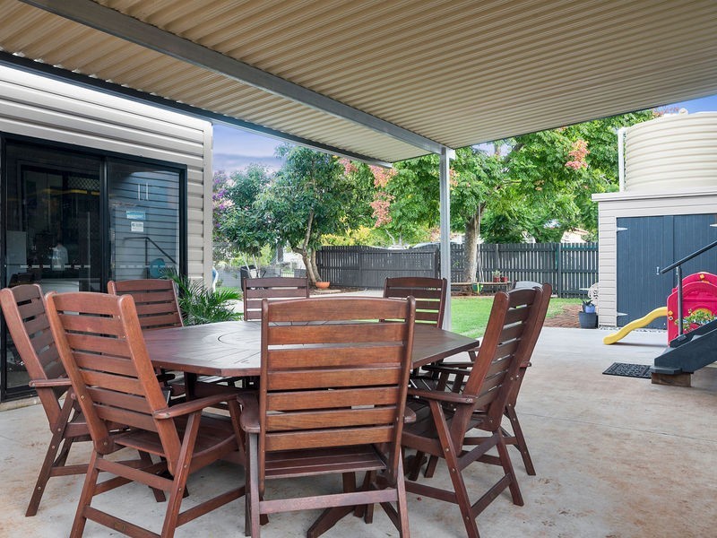 6 Clairmont Street, Newtown QLD 4350