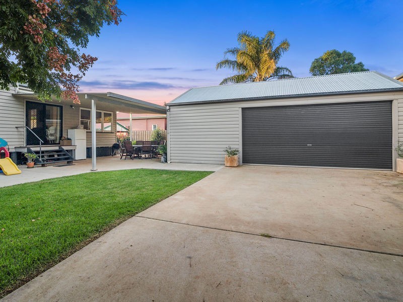 6 Clairmont Street, Newtown QLD 4350