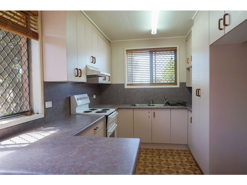 4 Englart Street, Wilsonton QLD 4350