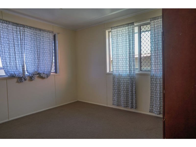 4 Englart Street, Wilsonton QLD 4350
