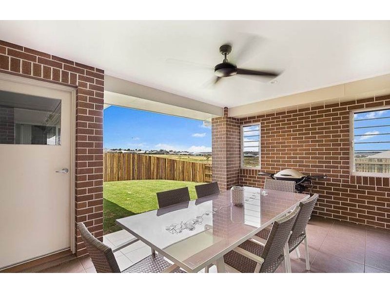 55 Sportsman Drive, Kleinton QLD 4352
