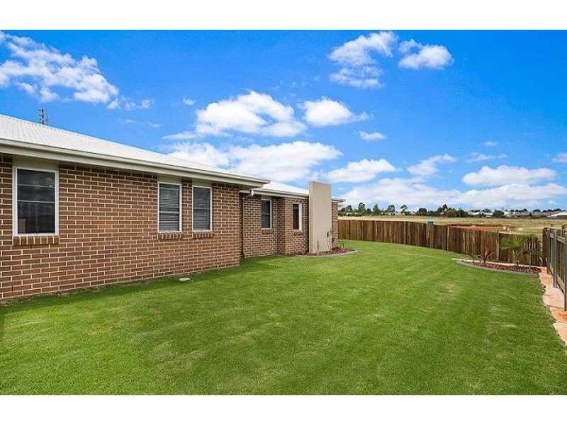 55 Sportsman Drive, Kleinton QLD 4352