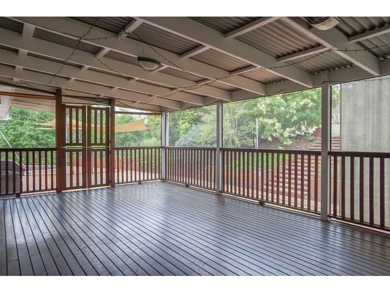 9 Sylvan Court, Glenvale QLD 4350