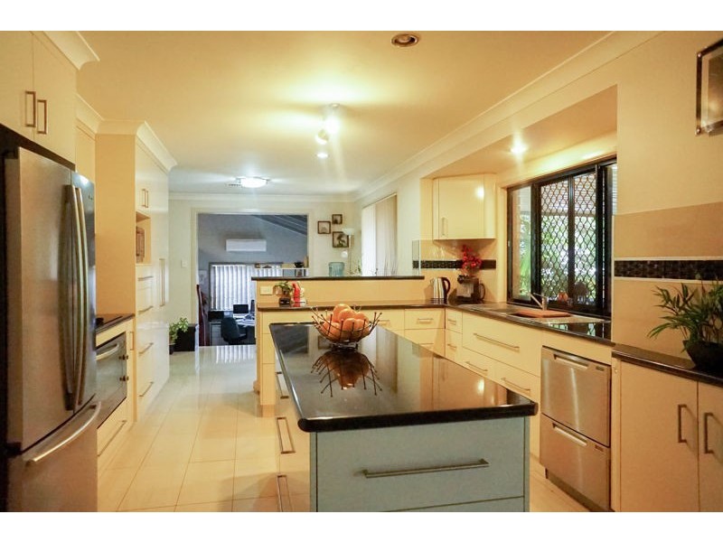 1 Gladswood Drive, Highfields QLD 4352