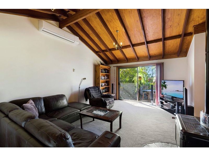 6 Clive Crescent, Withcott QLD 4352