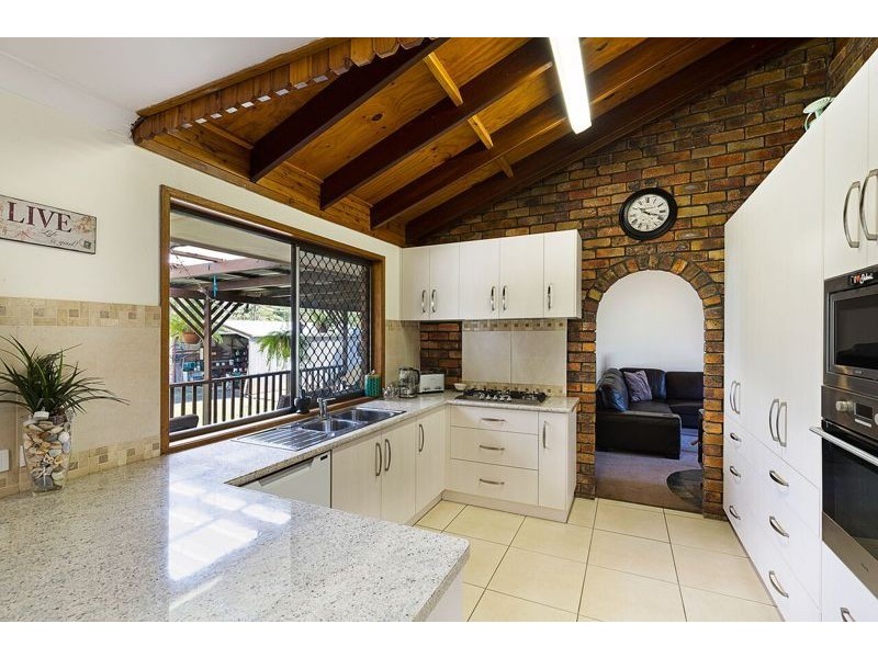 6 Clive Crescent, Withcott QLD 4352