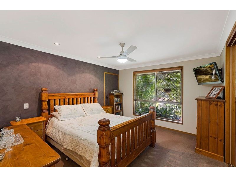 6 Clive Crescent, Withcott QLD 4352