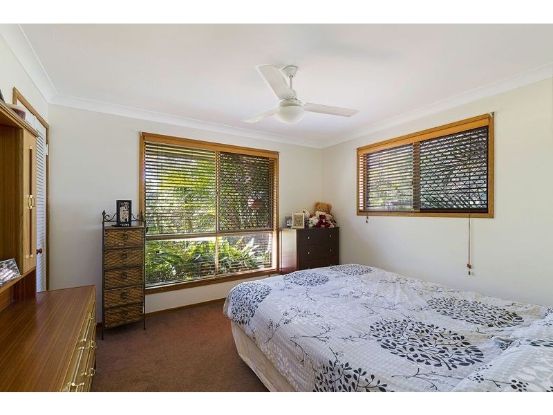 6 Clive Crescent, Withcott QLD 4352