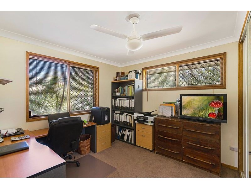 6 Clive Crescent, Withcott QLD 4352