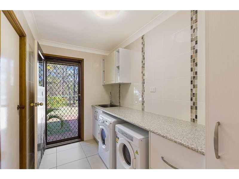 6 Clive Crescent, Withcott QLD 4352