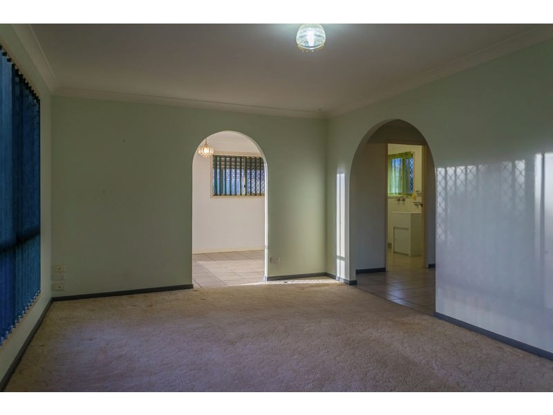8 Muller Street, Kearneys Spring QLD 4350