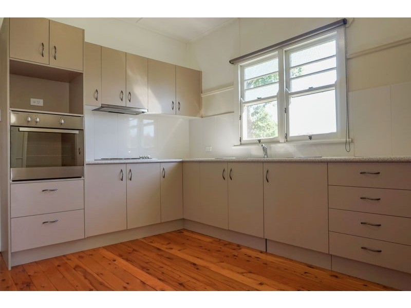 2 First Avenue, Harristown QLD 4350