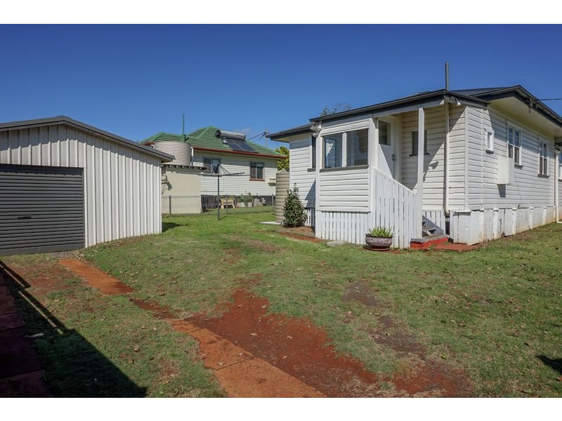 2 First Avenue, Harristown QLD 4350