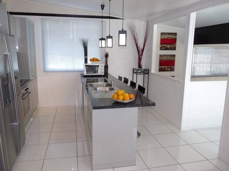 61 Mary Street, Mount Lofty QLD 4350