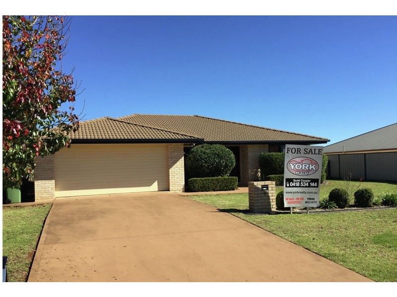 9 Dunbar Court, Highfields QLD 4352