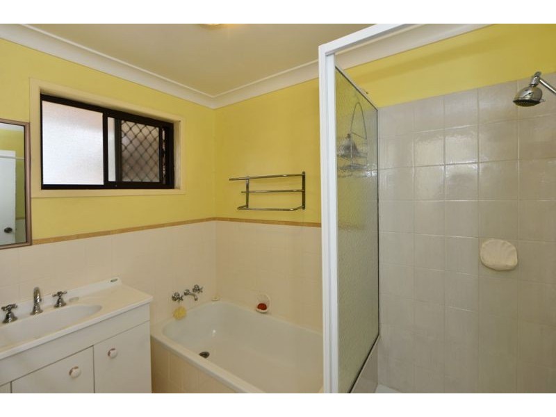 Kearneys Spring QLD 4350