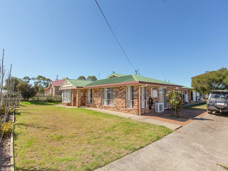 19 Crockers Road, Westbrook QLD 4350