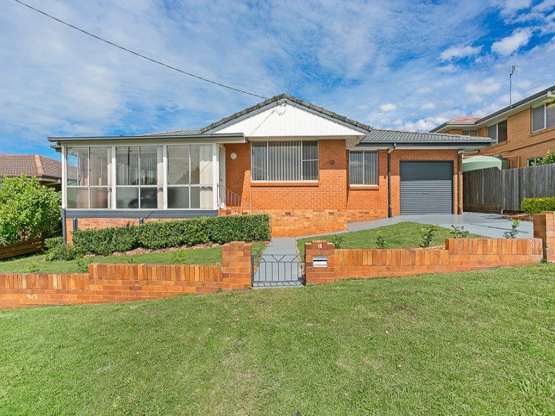 18 Loch Street, Centenary Heights QLD 4350