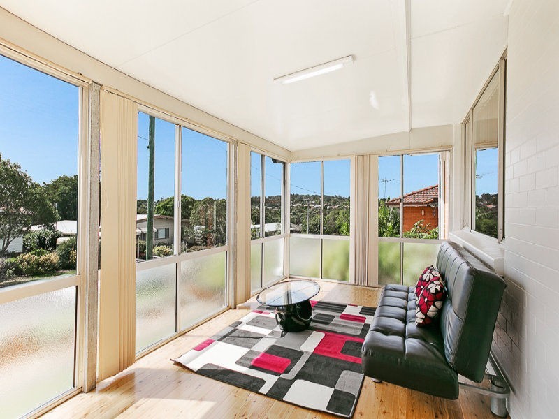 18 Loch Street, Centenary Heights QLD 4350