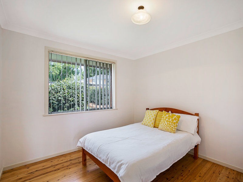 18 Loch Street, Centenary Heights QLD 4350