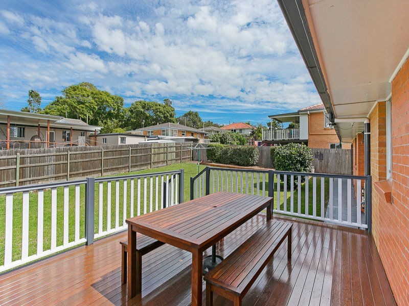 18 Loch Street, Centenary Heights QLD 4350