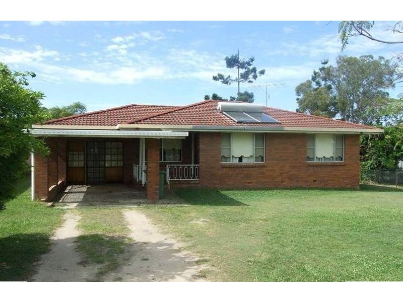 37 South Street, Crows Nest QLD 4355