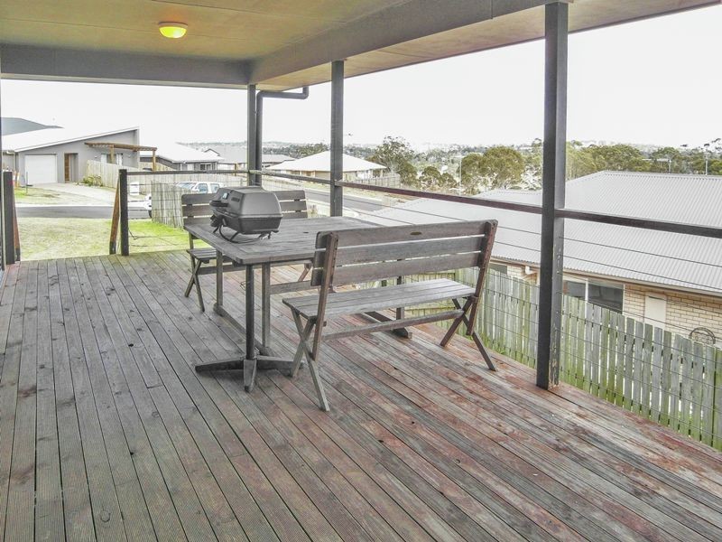 9 McShane Drive, Mount Kynoch QLD 4350
