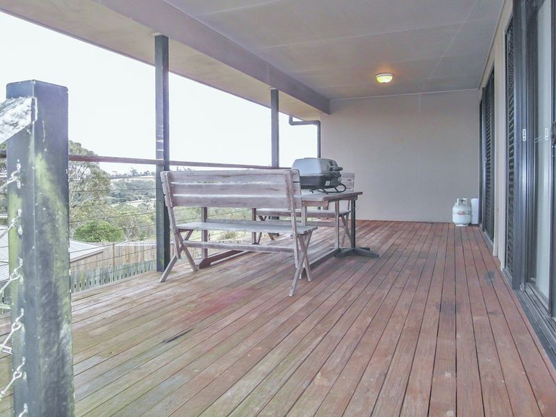9 McShane Drive, Mount Kynoch QLD 4350