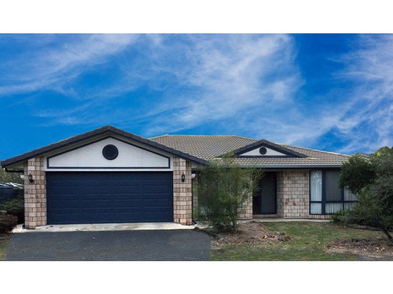 11 Langton Crescent, Oakey QLD 4401