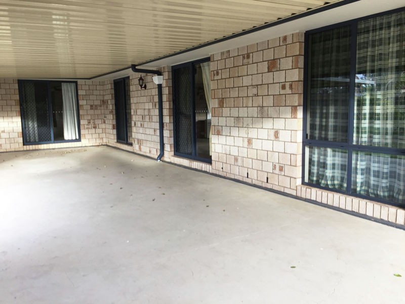 11 Langton Crescent, Oakey QLD 4401