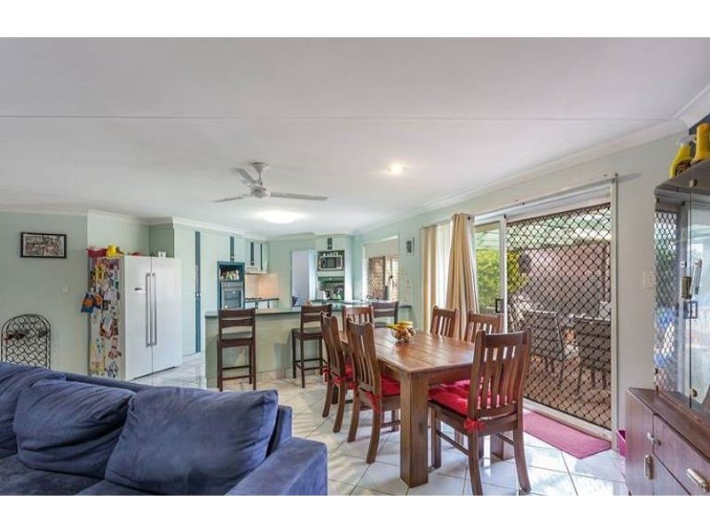 14 Janine Court, Kearneys Spring QLD 4350