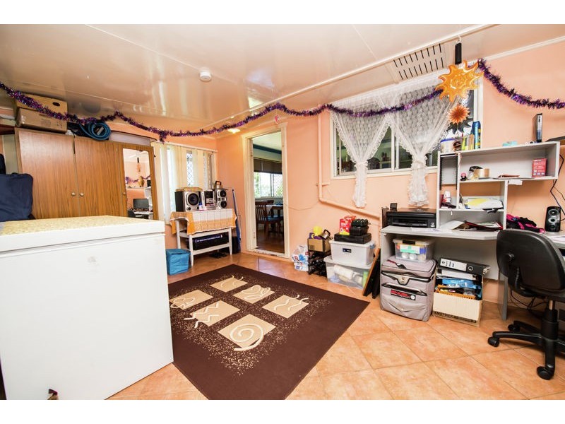 12 Berghofer Street, Rockville QLD 4350