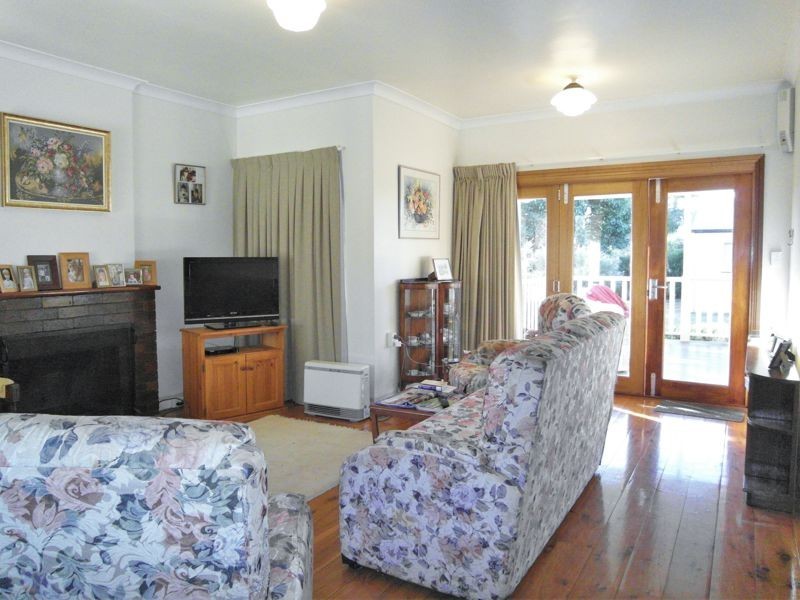 2 Wyndham Street, North Toowoomba QLD 4350