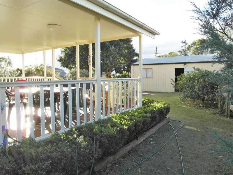 2 Wyndham Street, North Toowoomba QLD 4350