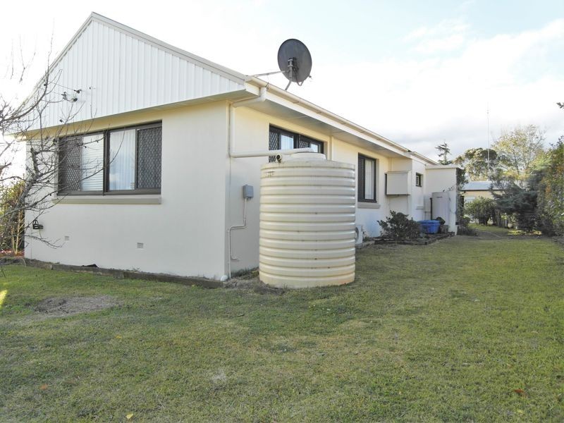 2 Wyndham Street, North Toowoomba QLD 4350