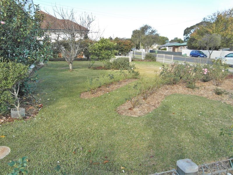 2 Wyndham Street, North Toowoomba QLD 4350