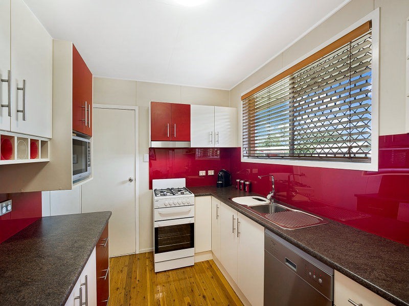 15 Matthews Street, Harristown QLD 4350