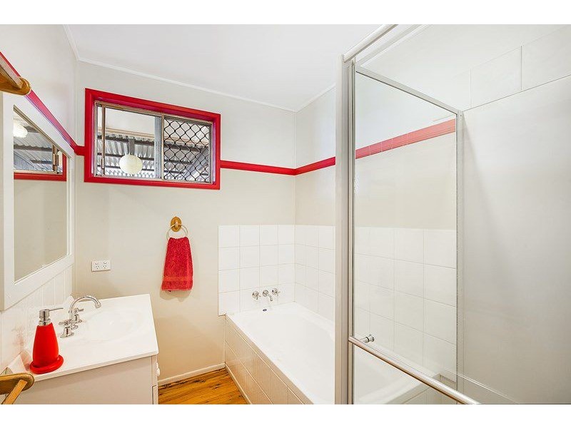 15 Matthews Street, Harristown QLD 4350