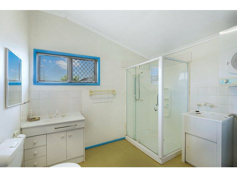 15 Matthews Street, Harristown QLD 4350