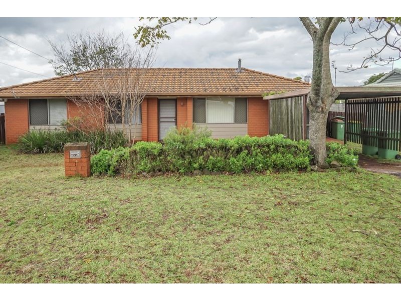 14 Claire Street, Centenary Heights QLD 4350