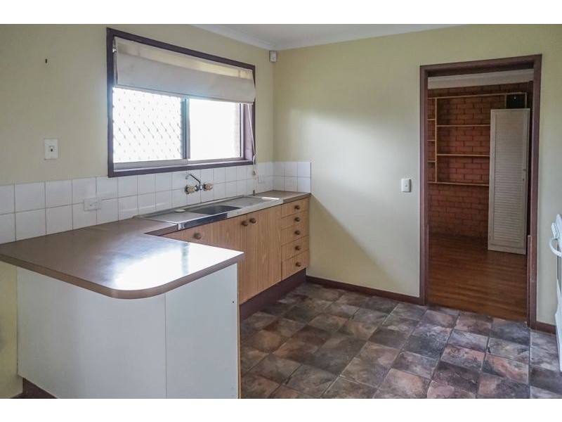 14 Claire Street, Centenary Heights QLD 4350