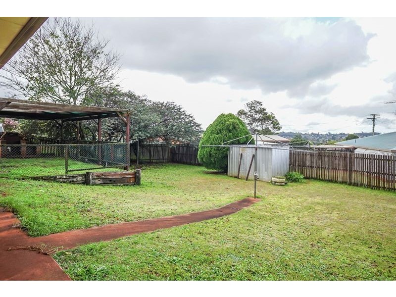 14 Claire Street, Centenary Heights QLD 4350