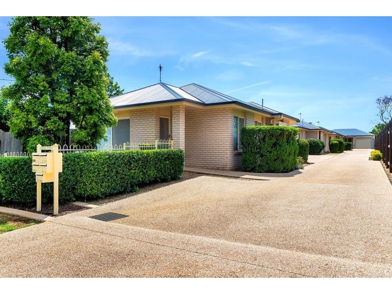 3/6 Rose Street, Wilsonton QLD 4350
