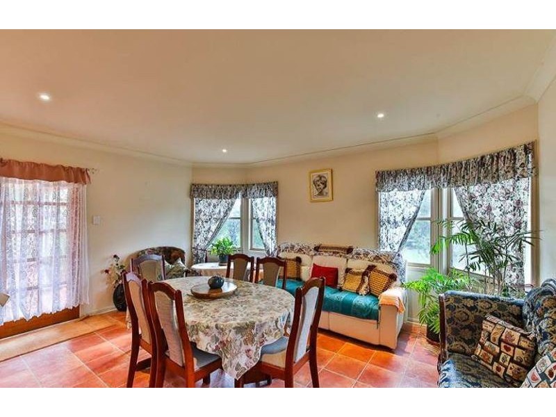 6 Murton Street, Nobby QLD 4360