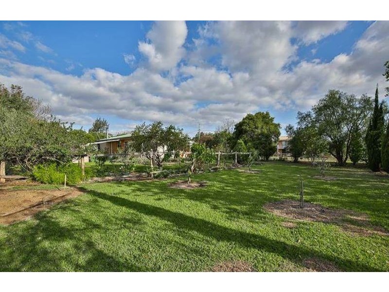 6 Murton Street, Nobby QLD 4360