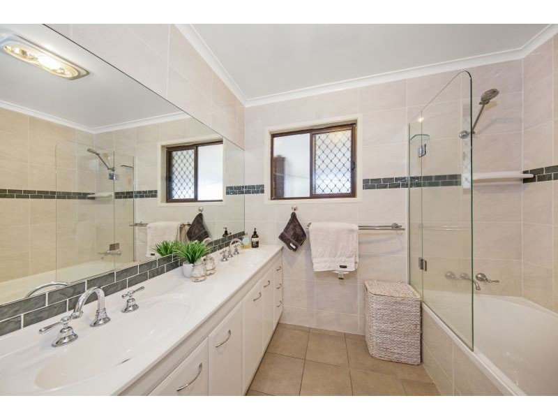 54 Lotus Crescent, Centenary Heights QLD 4350