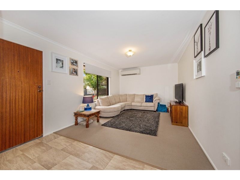 54 Lotus Crescent, Centenary Heights QLD 4350