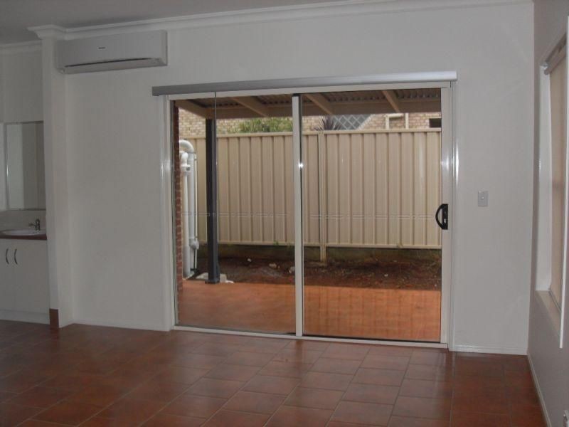 1/353 Greenwattle Street, Wilsonton QLD 4350