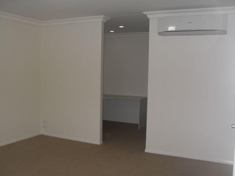 1/353 Greenwattle Street, Wilsonton QLD 4350