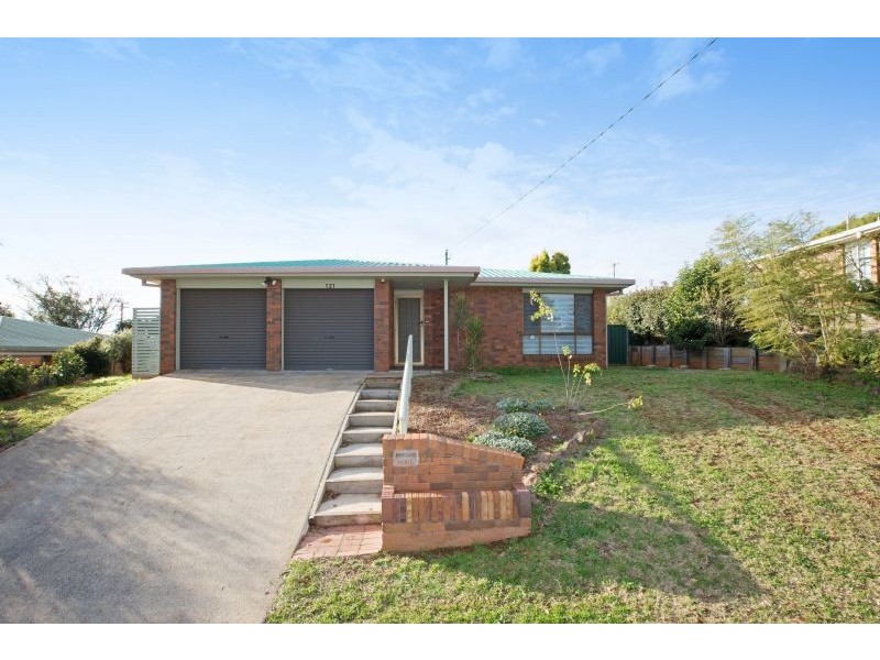 121 Glenvale Road, Newtown QLD 4350